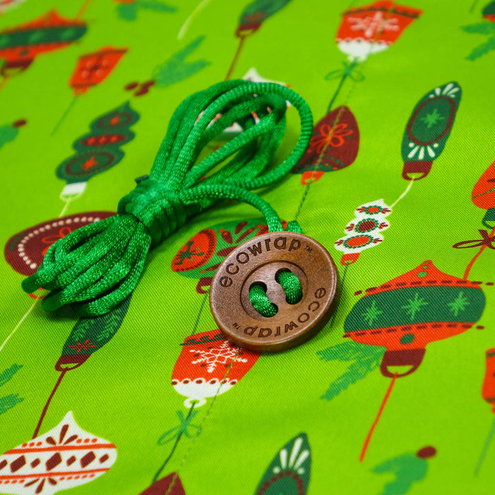 Emballage cadeau en tissu - Boules de Noël vertes